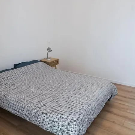 Maison Calme Proche Paris * بانيوليه